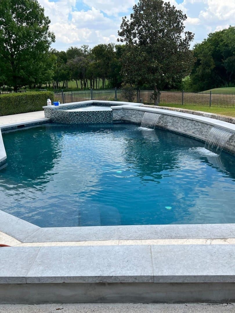 Geometric Pool with Sheer Descents