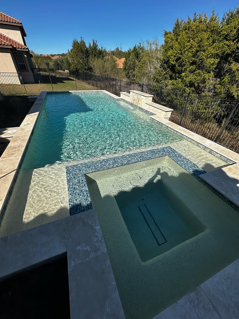 Modern Rectangular Pool & Spa